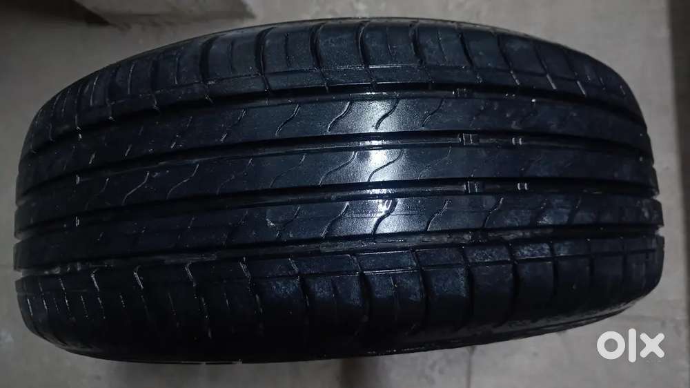 Car Tyre size 205/60 R16