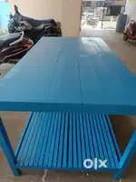Vegetables table
