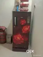 Whirlpool fridge in excellent condition