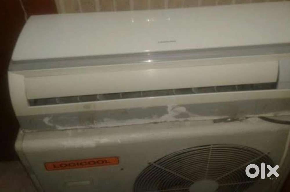 AC split hitachi