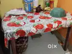 Nilkamal dining table