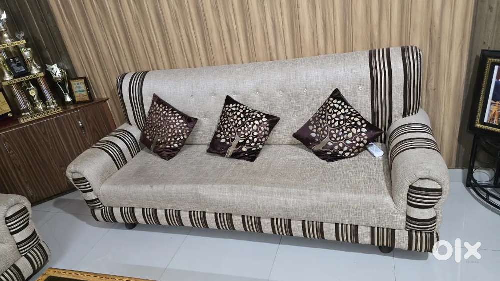 5 seater sofa