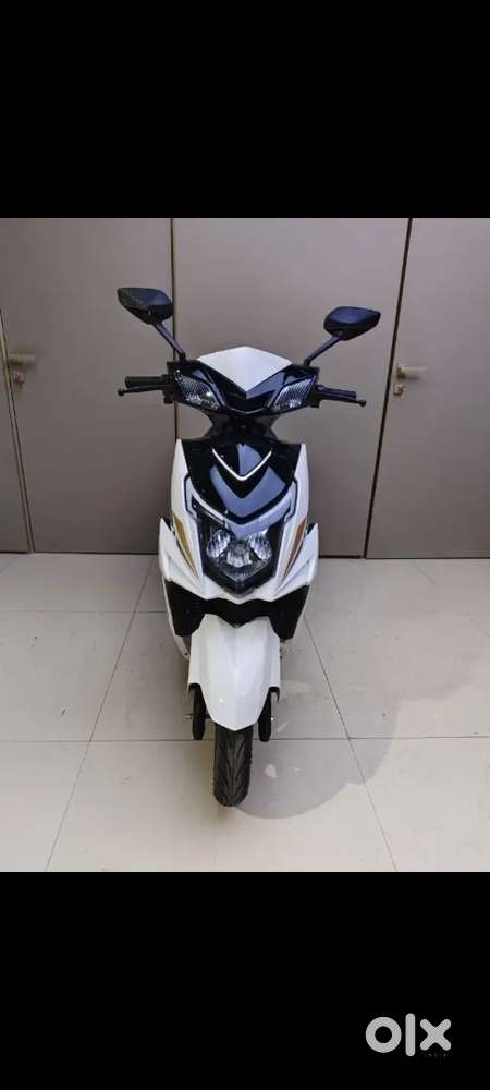 Electric scooty