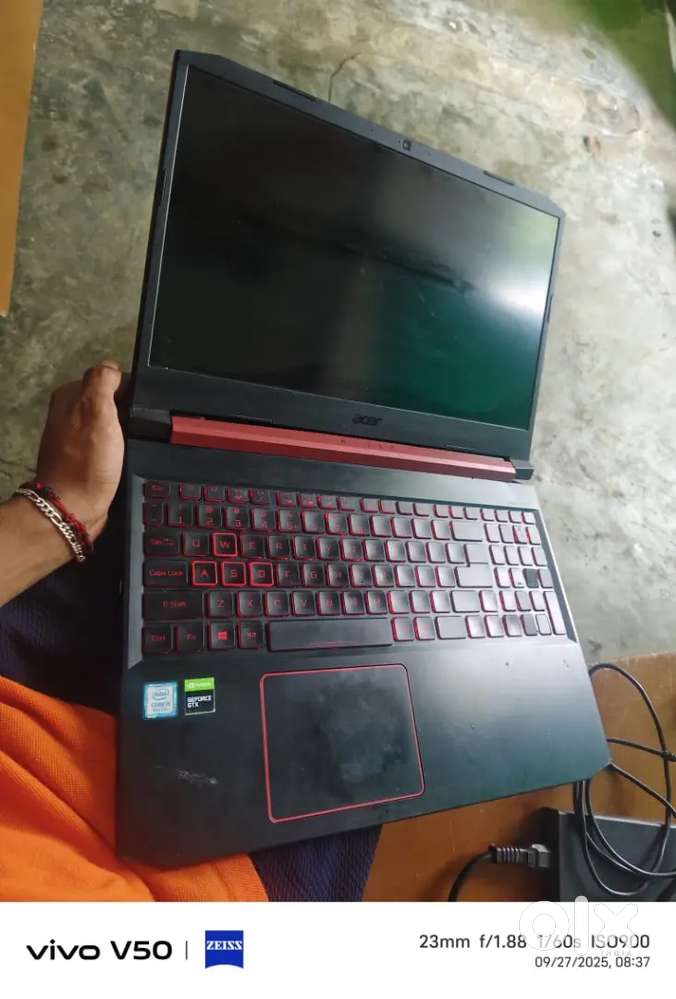 ACER NITRO 5 GAMING LAPTOP