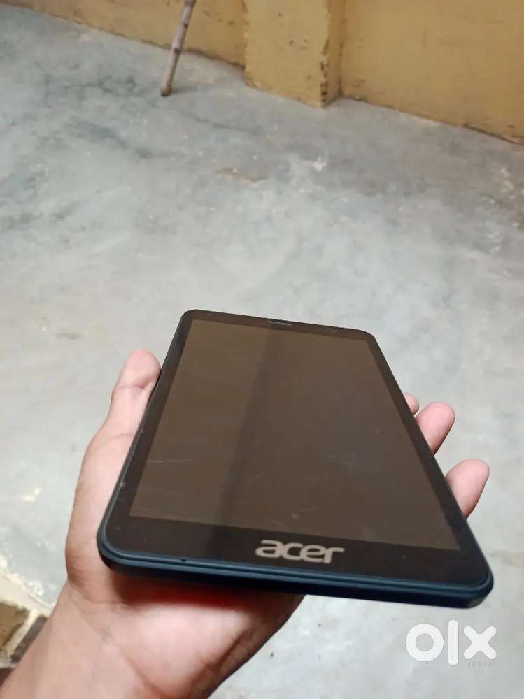 Acer 8 T4-82L