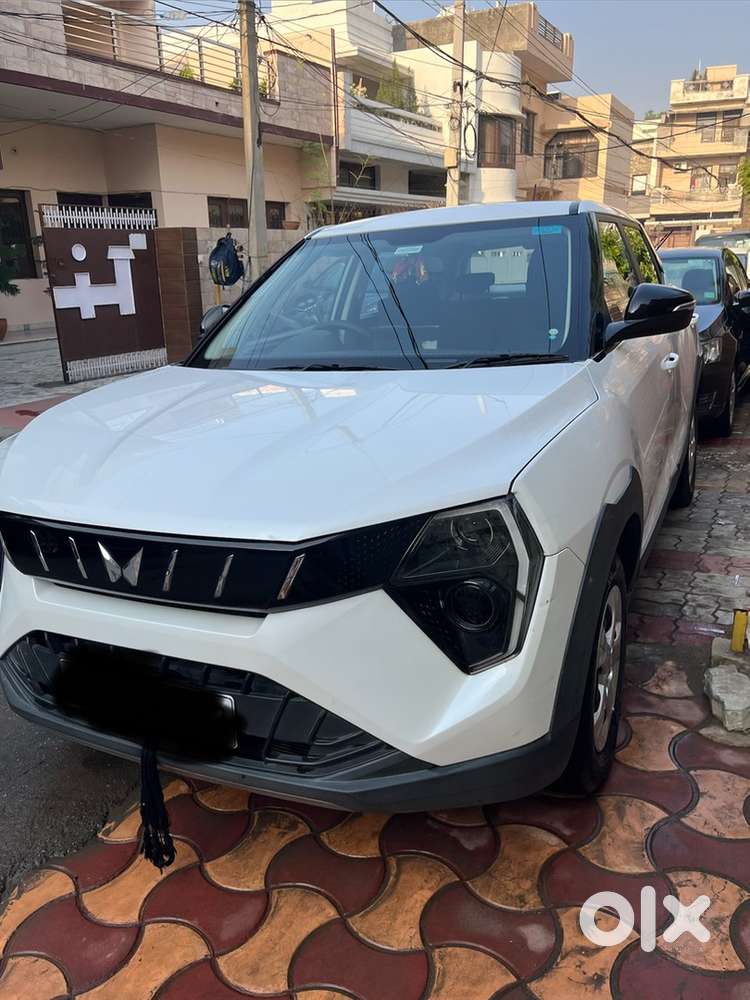 Mahindra XUV 3XO 2024 Petrol newly Maintained