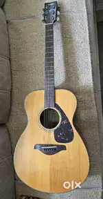 Yamaha Acoustic Guitar