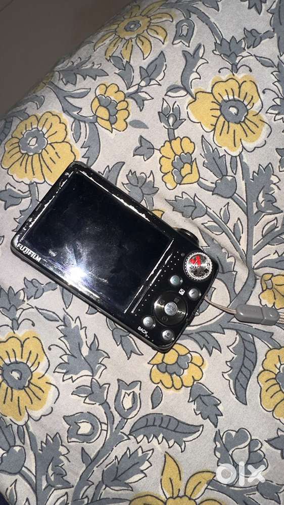 FujiFilm ExR F80EXR Cyber shot camera