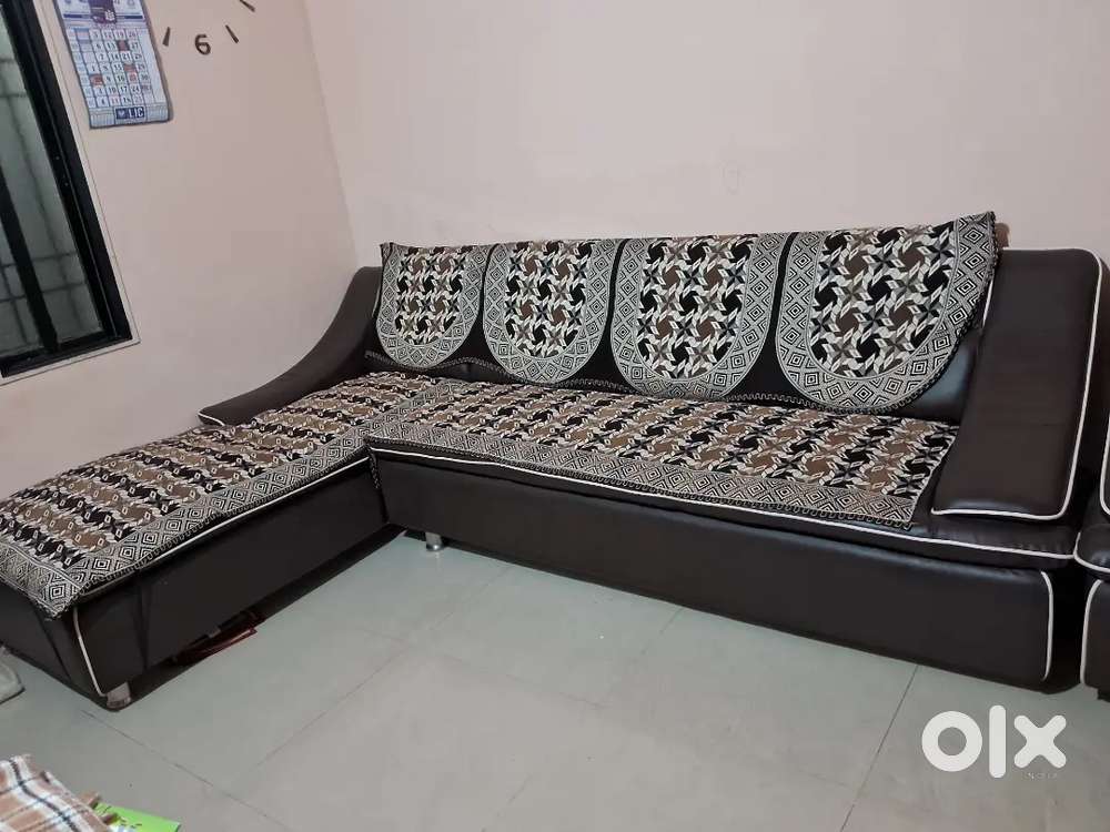 Corner big  l shape sofa good condition