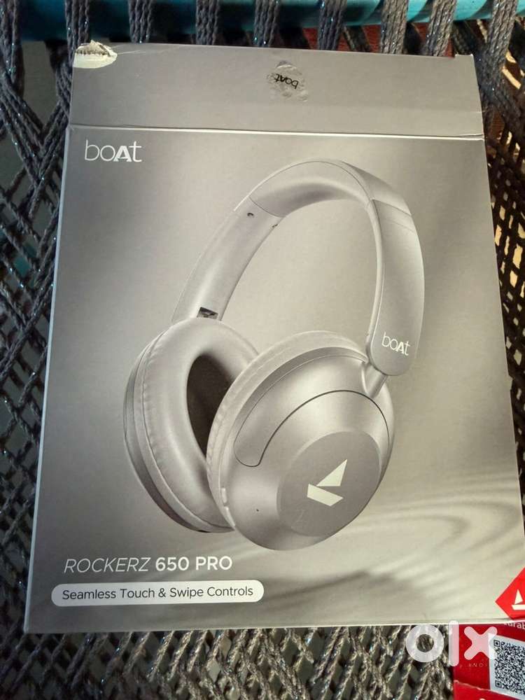 BOAT Rokerz 650 pro brand new(2 hr used only)