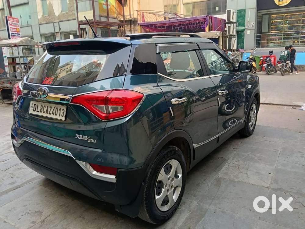 Mahindra XUV300 W6, 2020, Petrol