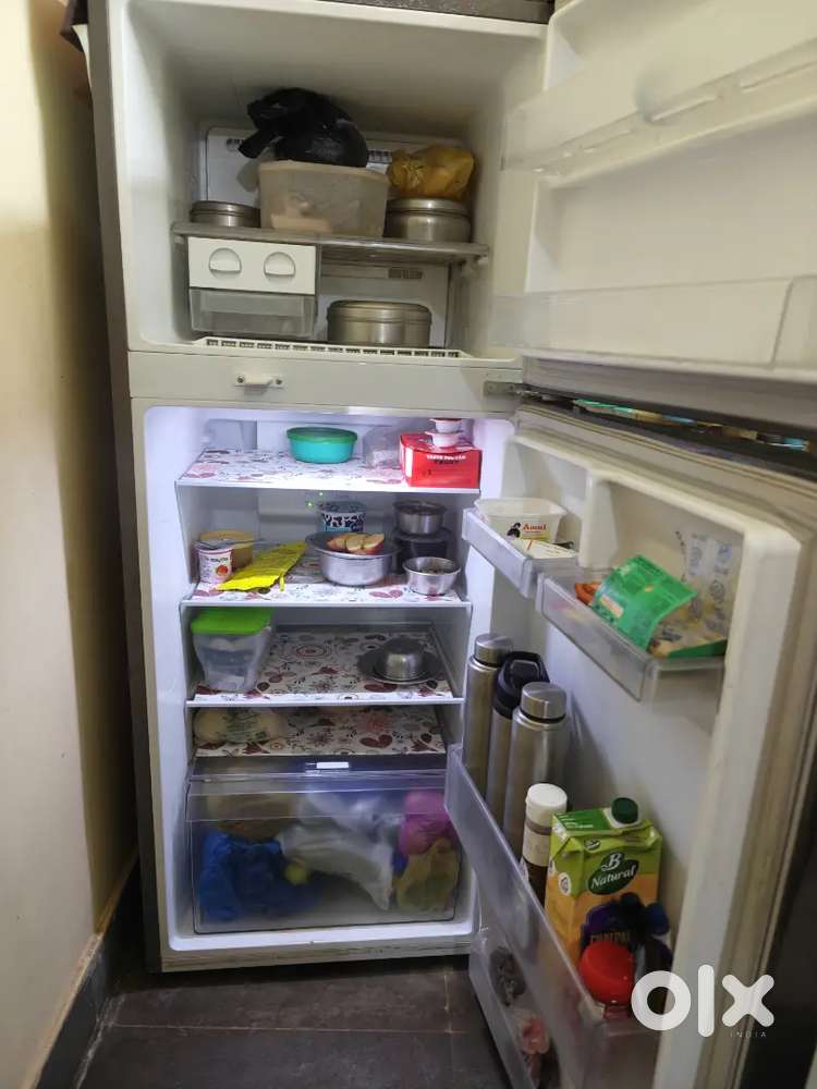 LG 260 LTR FROST FREE FRIDGE