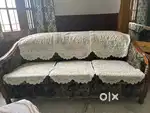 Sofa set, 5 seater in good condition