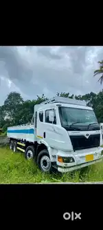 Mahindra Blazo