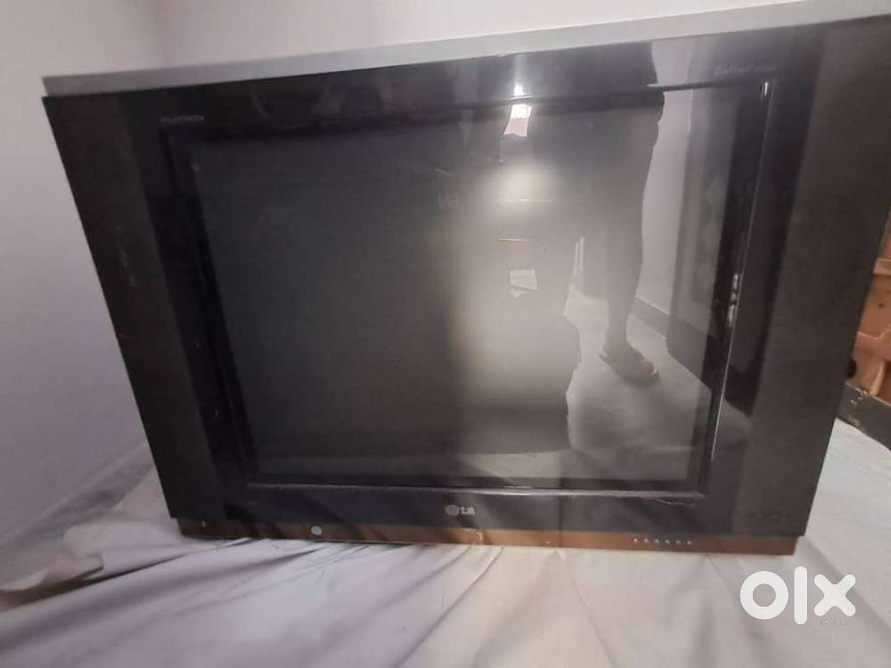 LG Flatron Ballad 2000 Colored TV