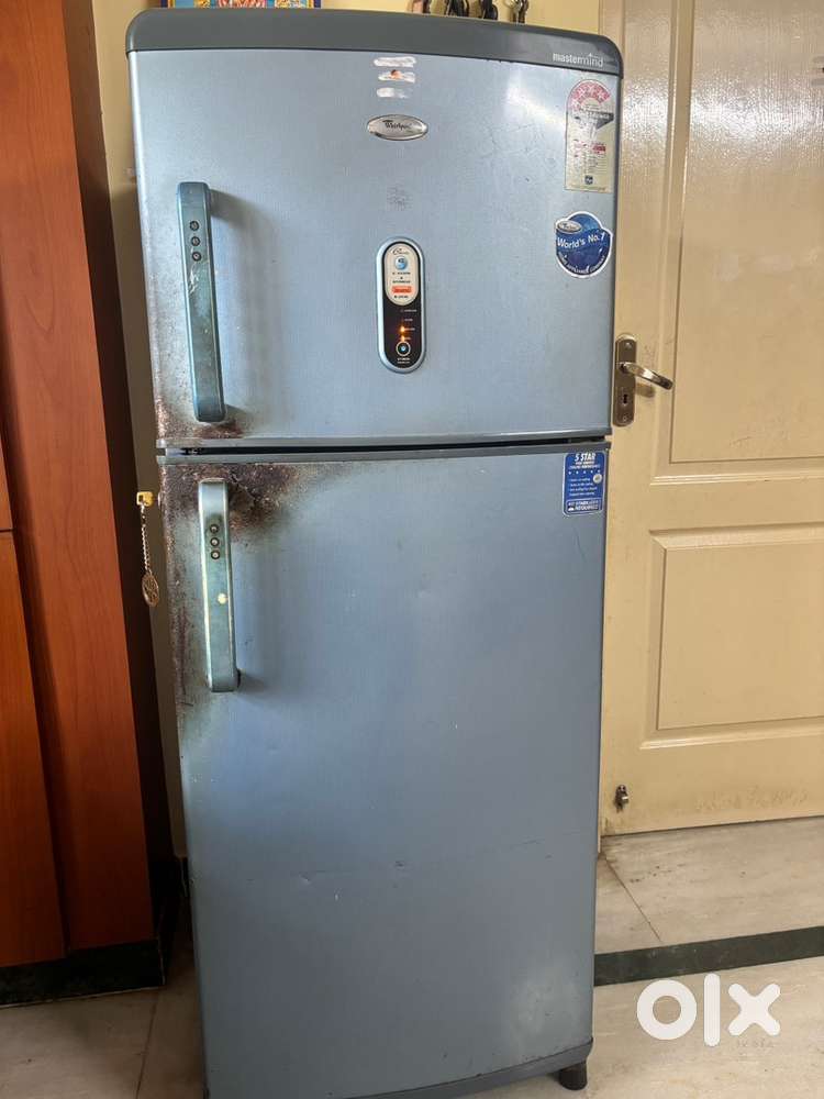 Whirlpool Refrigerator Double Door 220L