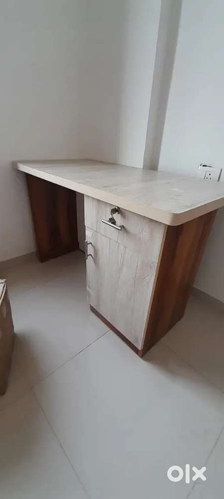 Brand new study table size 3x2 with storage keyboard and footrest