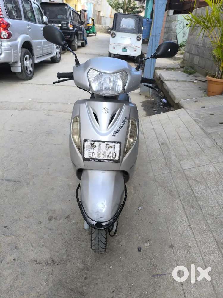 Suzuki access 125 cc with self start excellent condition