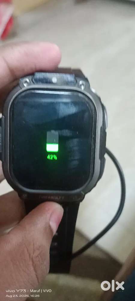 Fire boltt clickk android wristphone