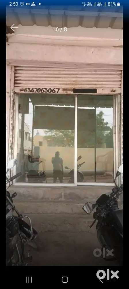 Shop men road sirsi choura se rangoli road pr good Location