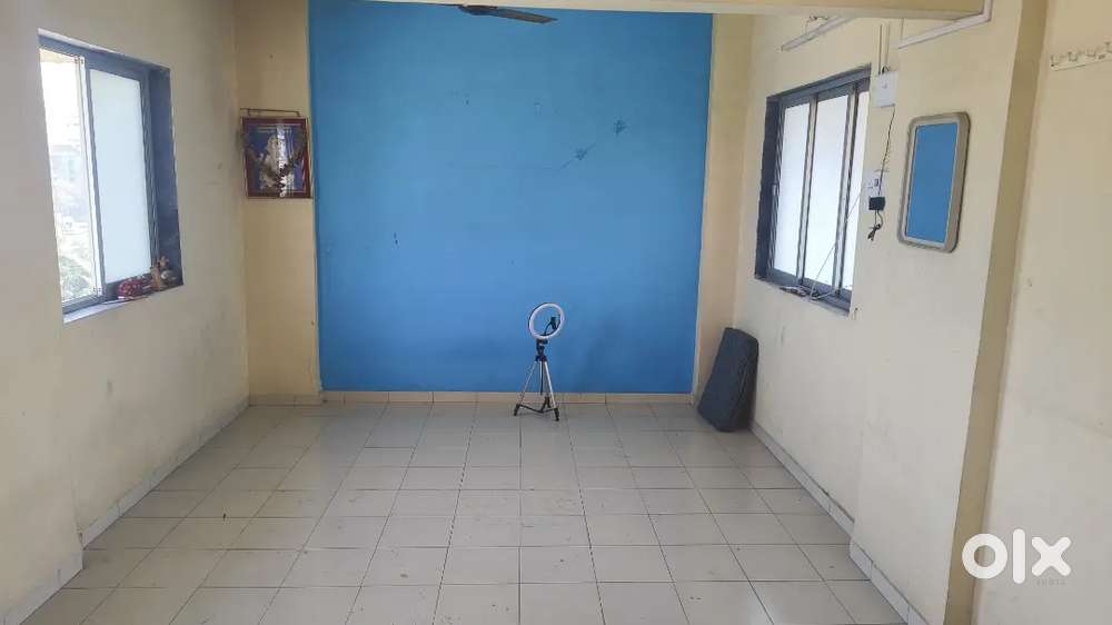 2 min walk distance Ram Mandir Railway station