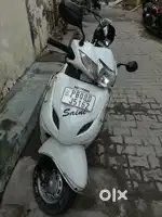 Activa 3g white colour with valid insurance ,polution ,rc local numbr