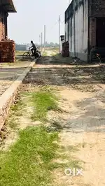Is navratri ghazipur road sandaha ke pass ring road se laga hua plot