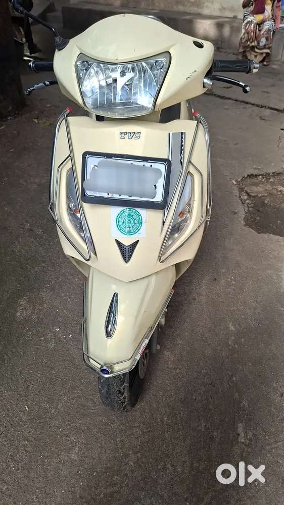 Tvs Jupiter Classic is available for sale in good condition