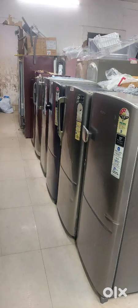 ആലുവയിലെ ഏറ്റവും വലിയ used / ഫാക്ടറി സെക്കൻ്റ്സ് ഷോപ്പ്