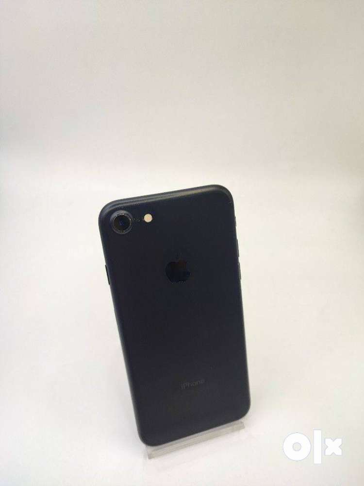 iPhone 7 (Excellent Condition!! With Bill & Charger) REFURBISHED