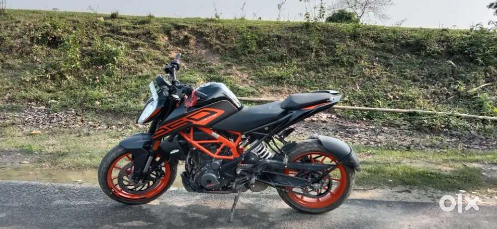 Duke 250 Dual ABS LED headlight, 2021