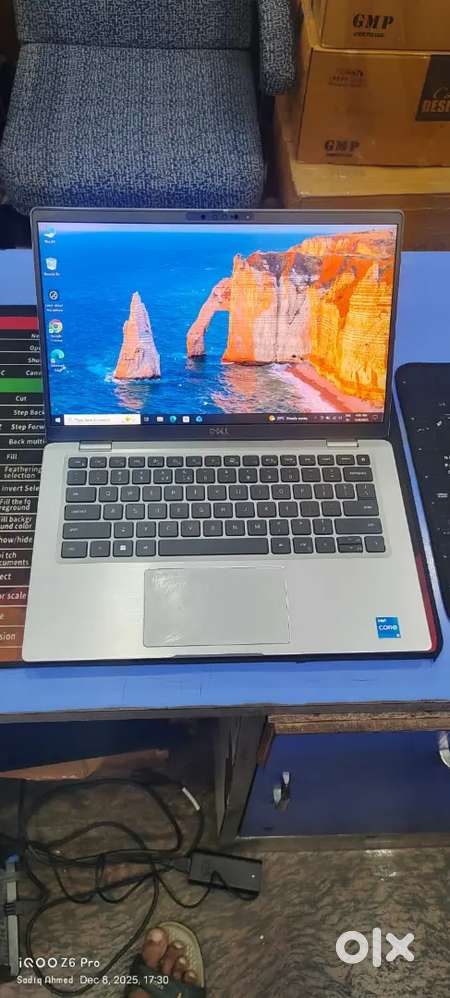 Dell Latitude E7430 model ultraslim business laptop Core i5-12thGen