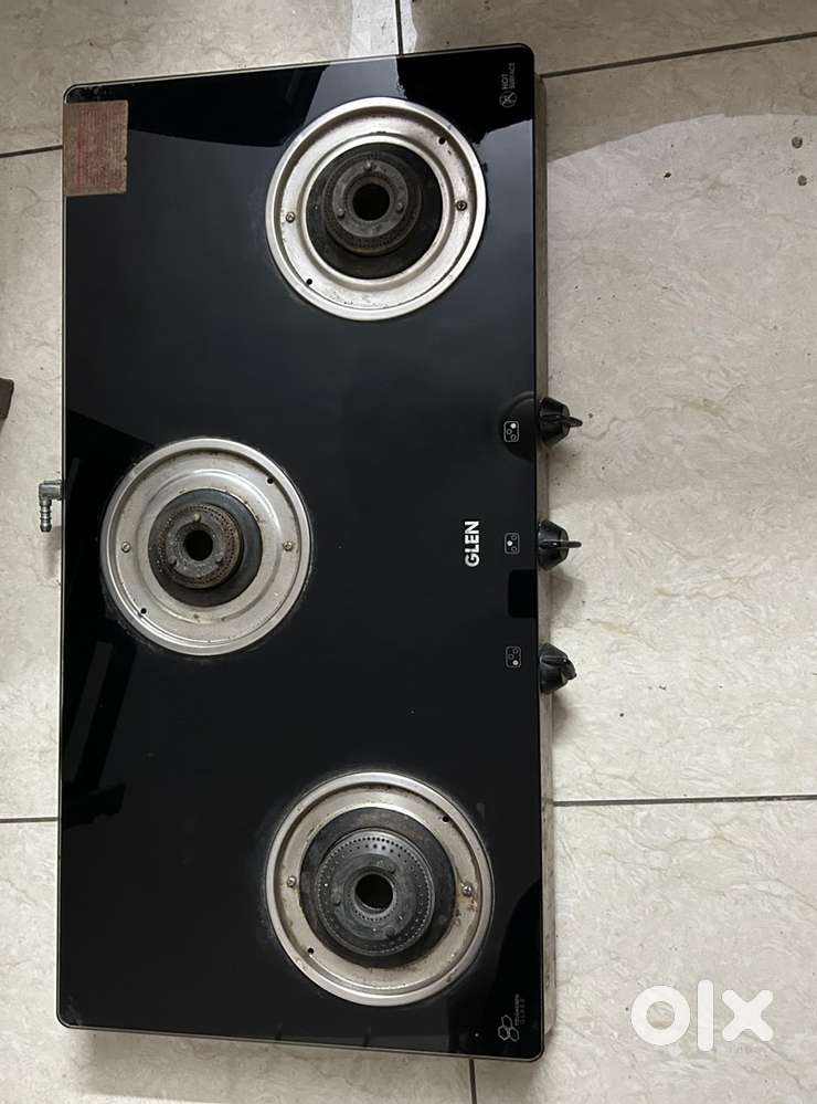 Glen Gas stove with 3 burners and toughened glass