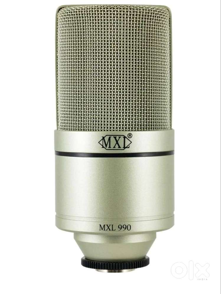 MXL condenser microphone & Bringer U -Phoria UM2