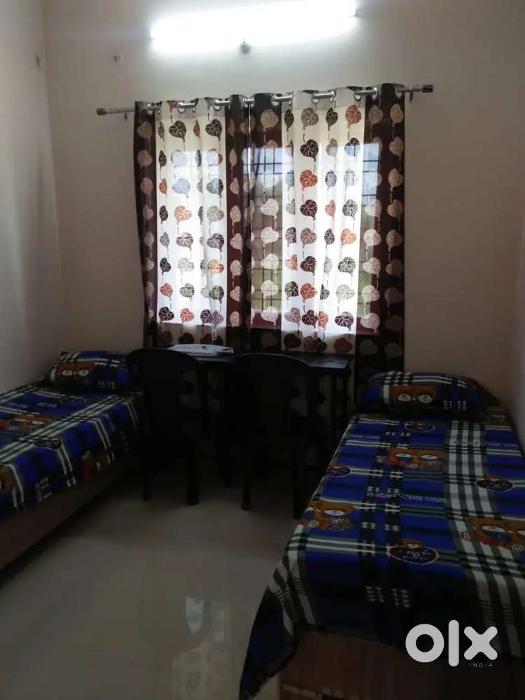 (urgent sale) pg for sale in premnagar