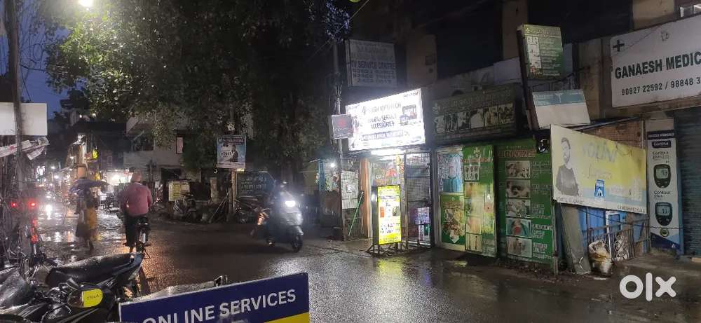 Prime location Running mobile shop sales including stock