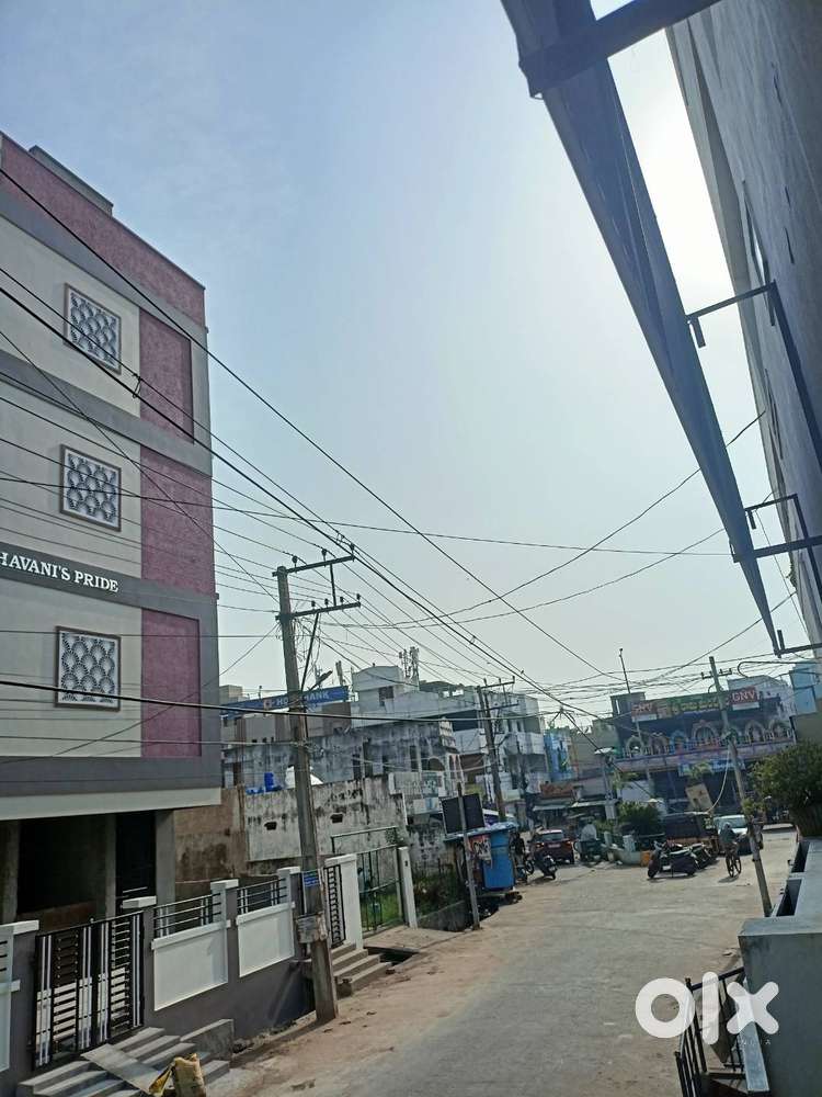 Office space for rent suitable for banks and offices