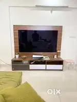 TV Unit for Sale – Excellent Condition, Like New!