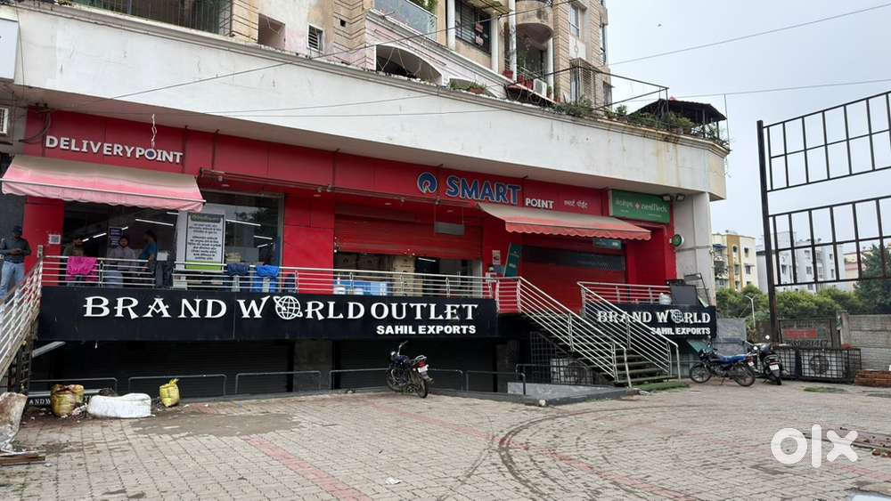 6500 sqft Shop on Main A.B. Road – Vijay Nagar, available for lease