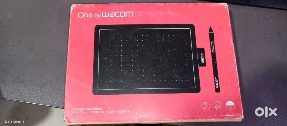 It is in brand new condition, I have used it for only 2 days.