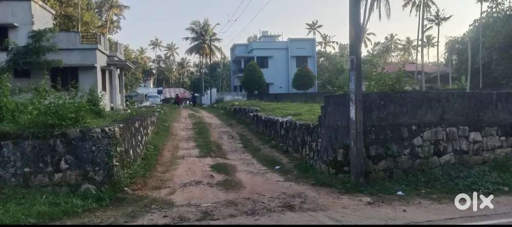 MAIN BUS ROUTE FRONTAGE 7.6