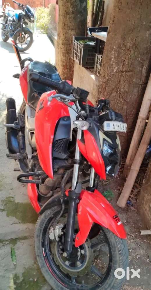 Apache 4v good condition