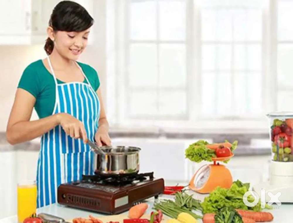 Dhanbad - urgent female cook cum maid required for live in.24*7.