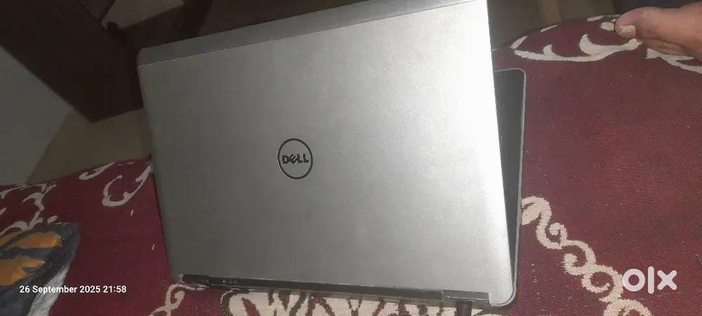 Dell Latitude 7440