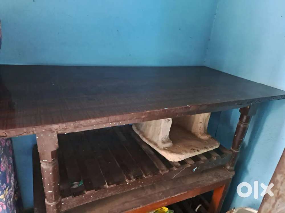 Table for drawing room
