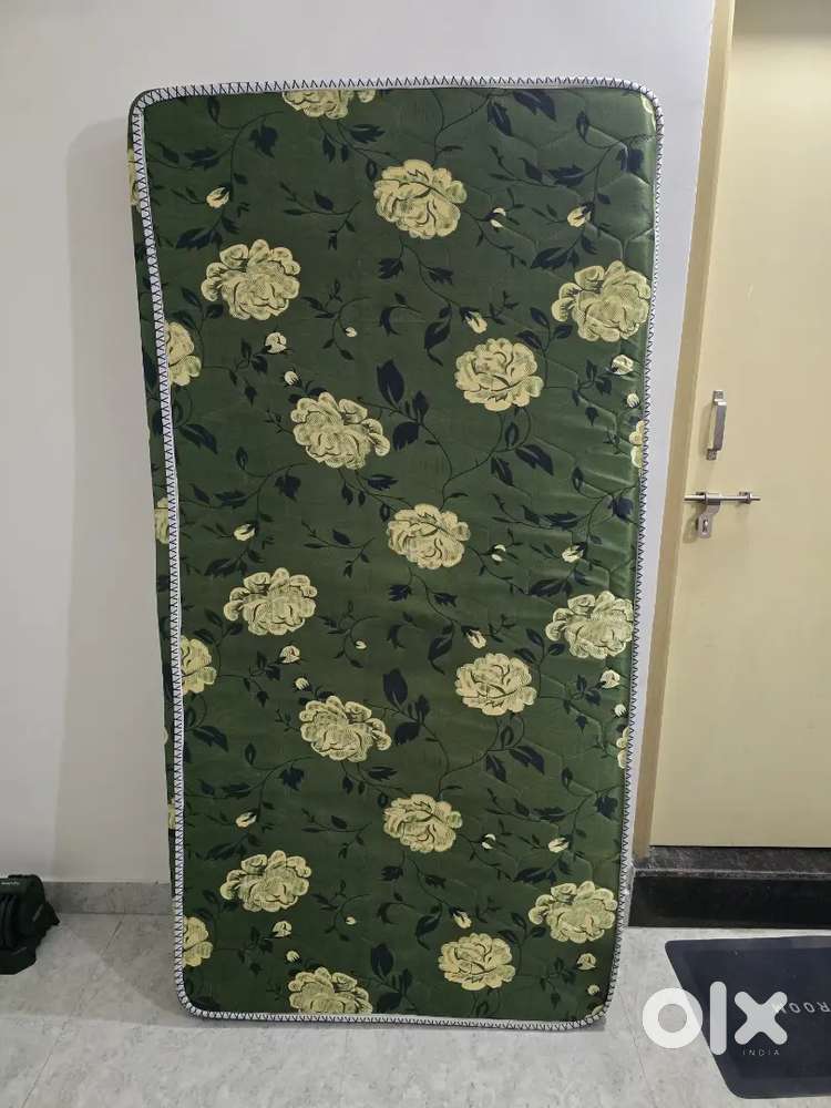 Single mattress