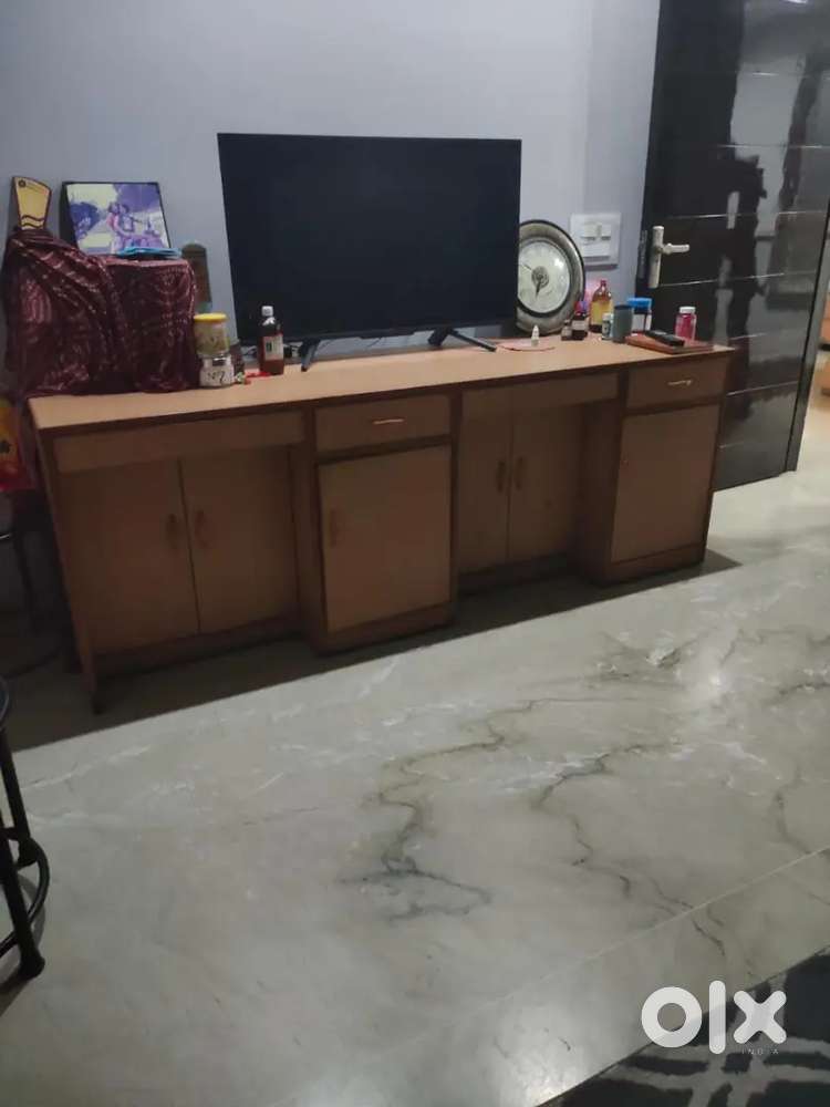Study and storage table
