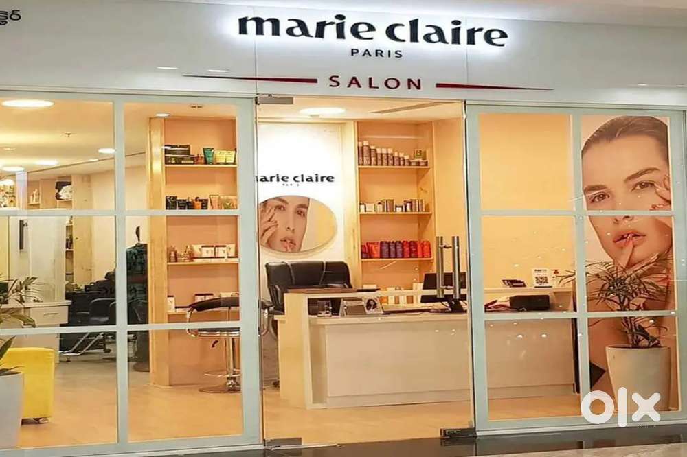 OPENING FOR MAKEUP ARTIST JOB