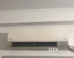 Daikin AC 1.5 ton inverter new condition