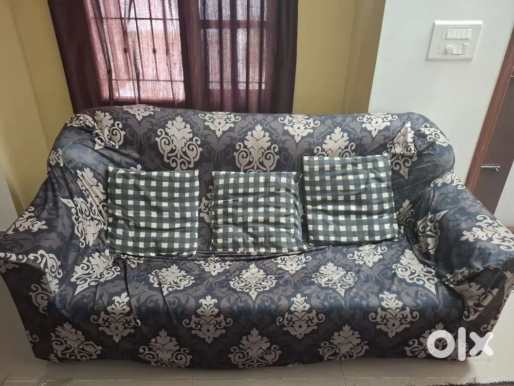 Sofa Set (3+2+2) with Sofa Cover and Pillows